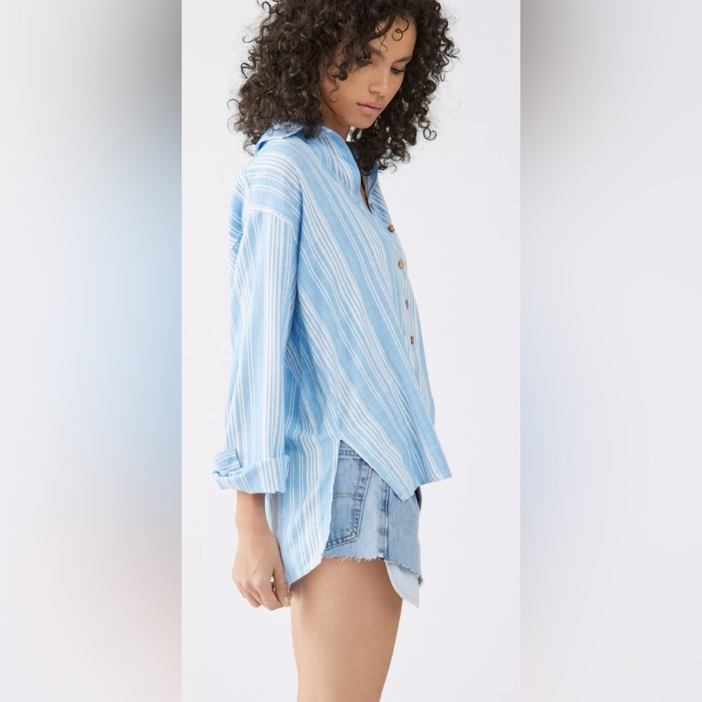 Billabong | In The Tide Oversized Button-Down Shirt Size Large - Picture 2 of 11